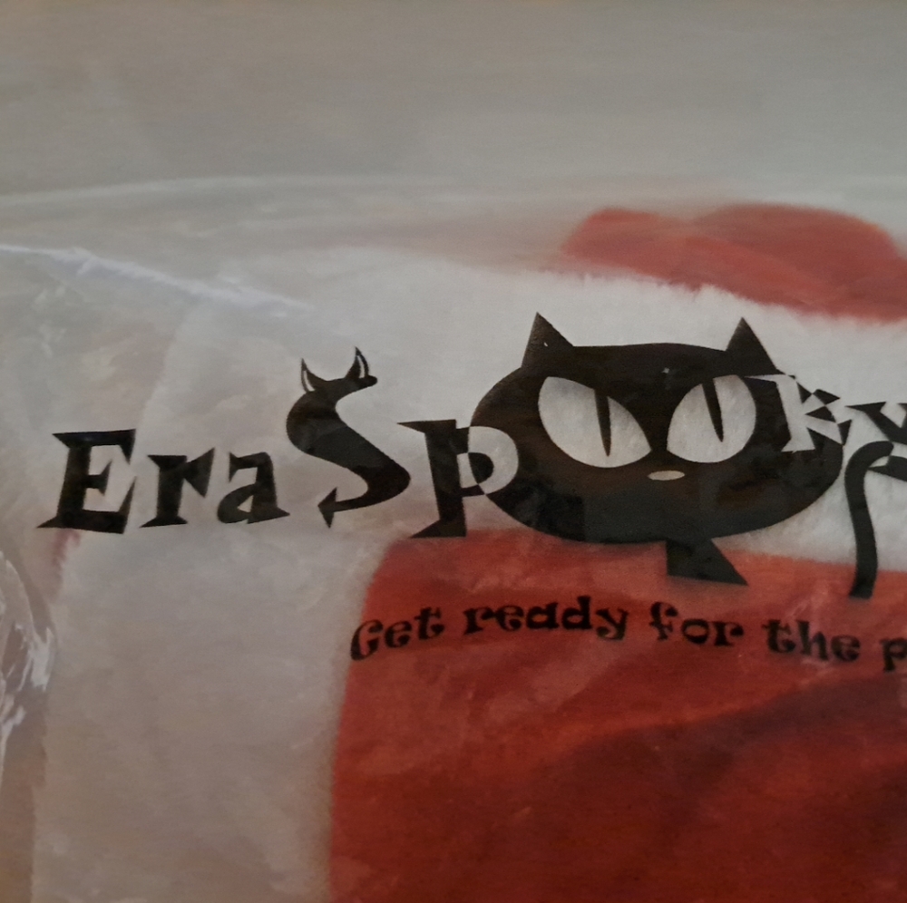 New!  Eras Spooky Youth Santa Outfit Size Large